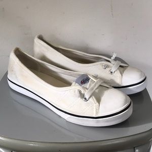 Teerfa sneaker cream slip on shoe